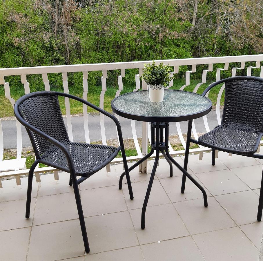 Holiday Home Balatonszarszo Dış mekan fotoğraf